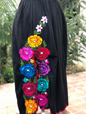 Embroidered Halter Dress, Mexican embroidered Dress, Western Dress. Ve Malintzyn Embroidered Halter Dress, Mexican embroidered Dress, Western Dress. Ve Malintzyn